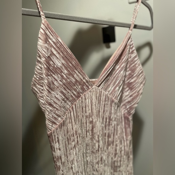 NYE crushed velvet midi dress - Picture 7 of 13